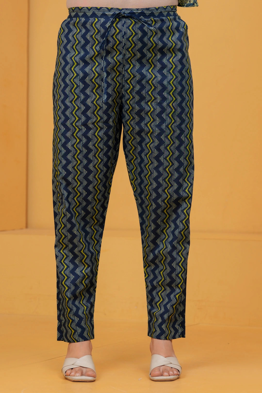 Navy Blue Floral Buti Print Cotton Kurta Pant Set with Malmal Dupatta