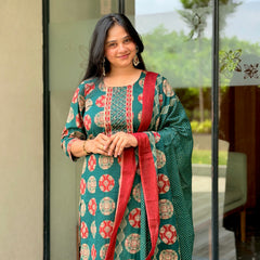 Green Jaipuri Buta Print Cotton Straight Kurta Set with Dupatta