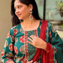 Green Jaipuri Buta Print Cotton Straight Kurta Set with Dupatta