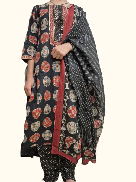 Rust Floral Cotton Straight Kurta Set | DJ30